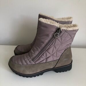 NEW JBU Women's Freebird Quilted Winter Boots - Taupe